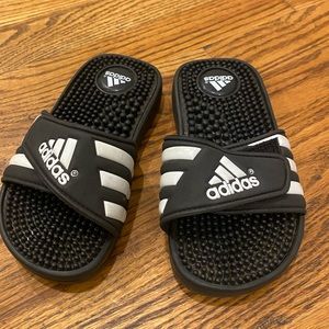 Adidas Adissage toddler Slides